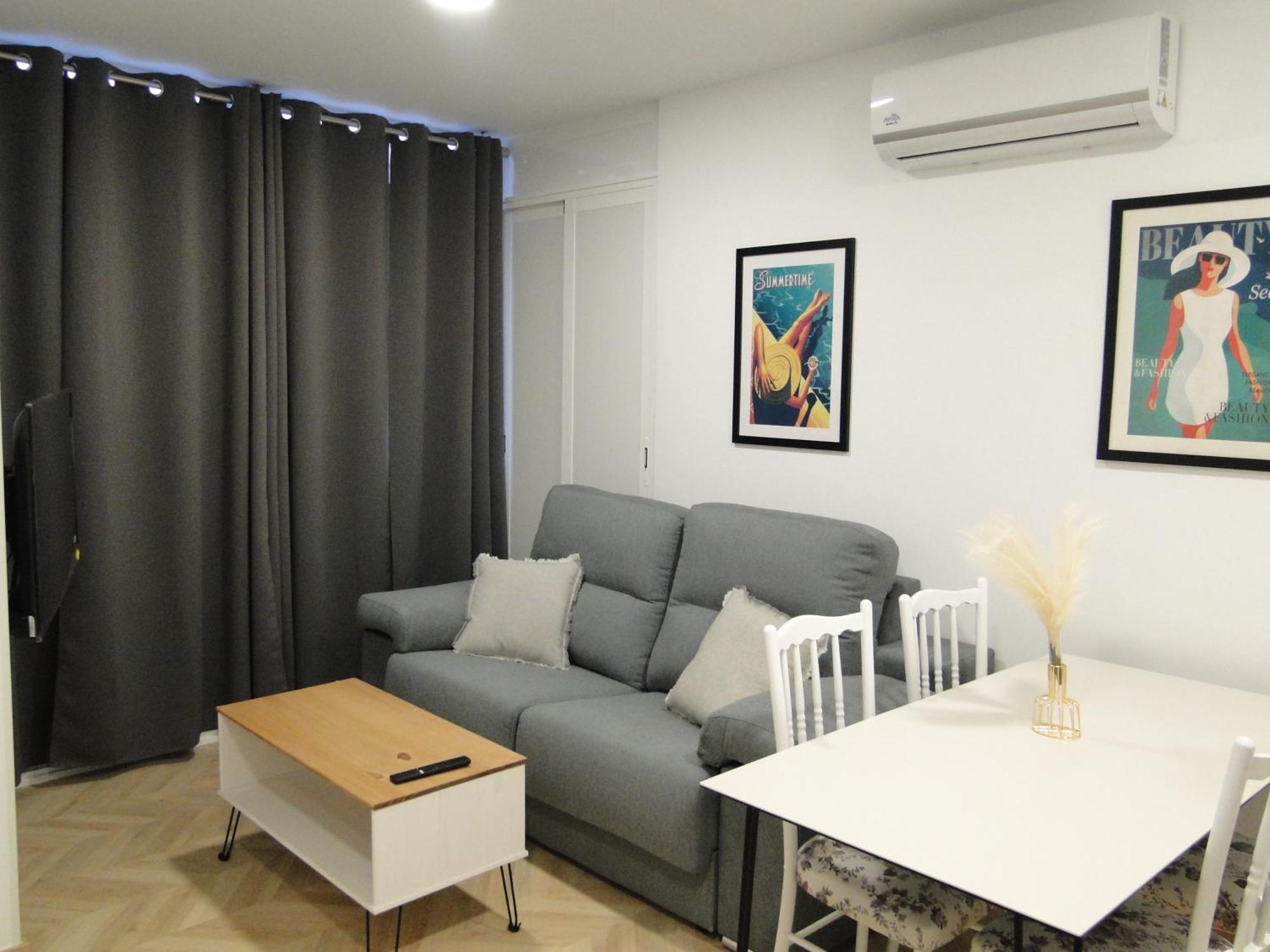 Almagro Suite-A Un Paso Bilik gambar